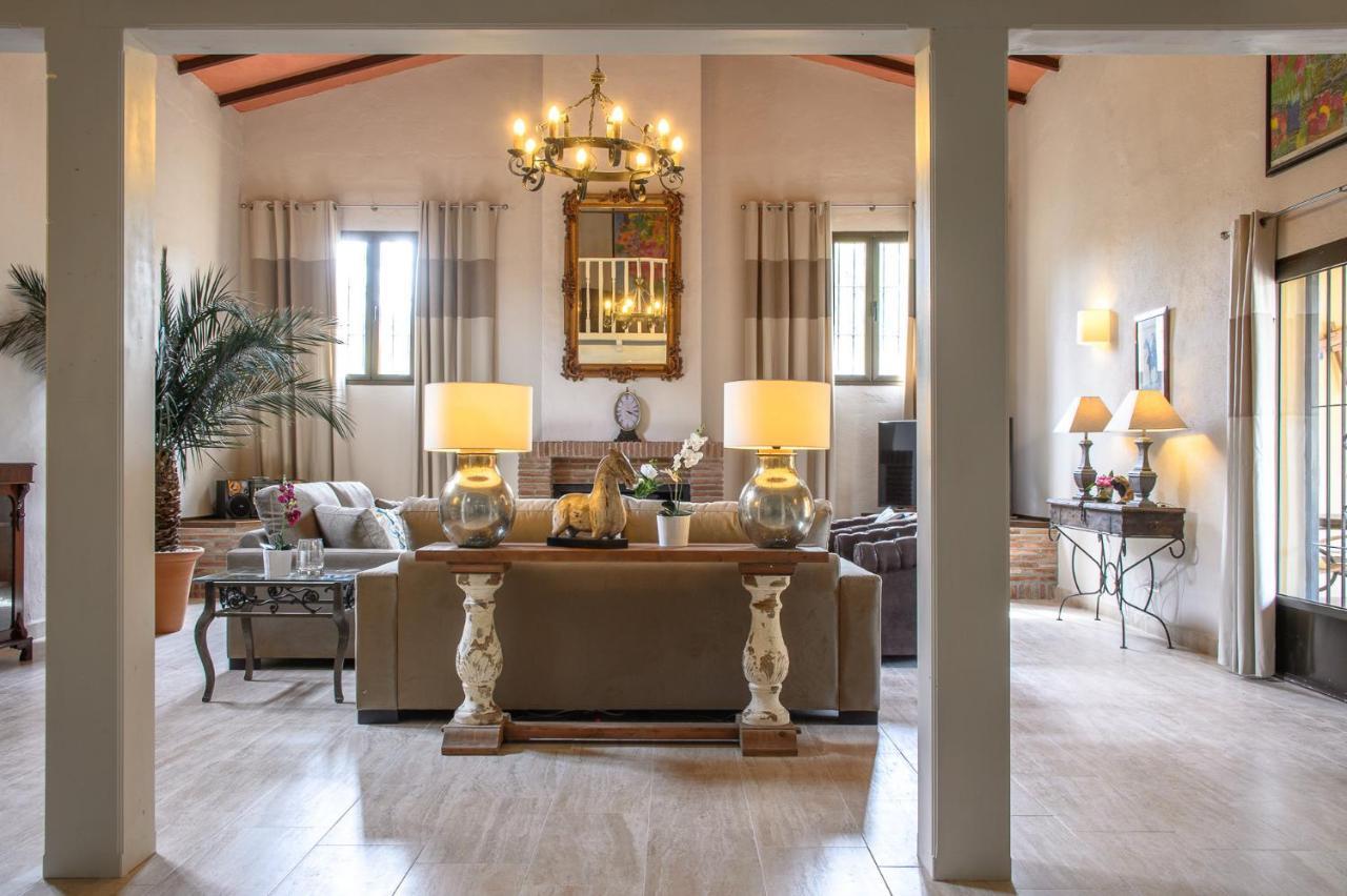 Hacienda De La Siesta Villa Coin Bagian luar foto