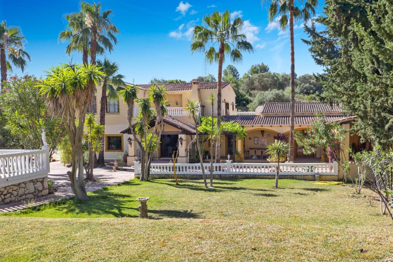 Hacienda De La Siesta Villa Coin Bagian luar foto