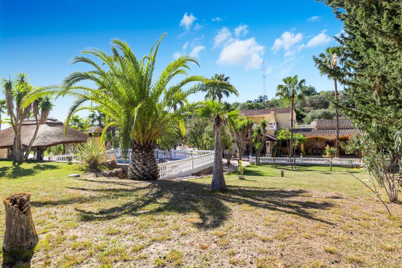 Hacienda De La Siesta Villa Coin Bagian luar foto